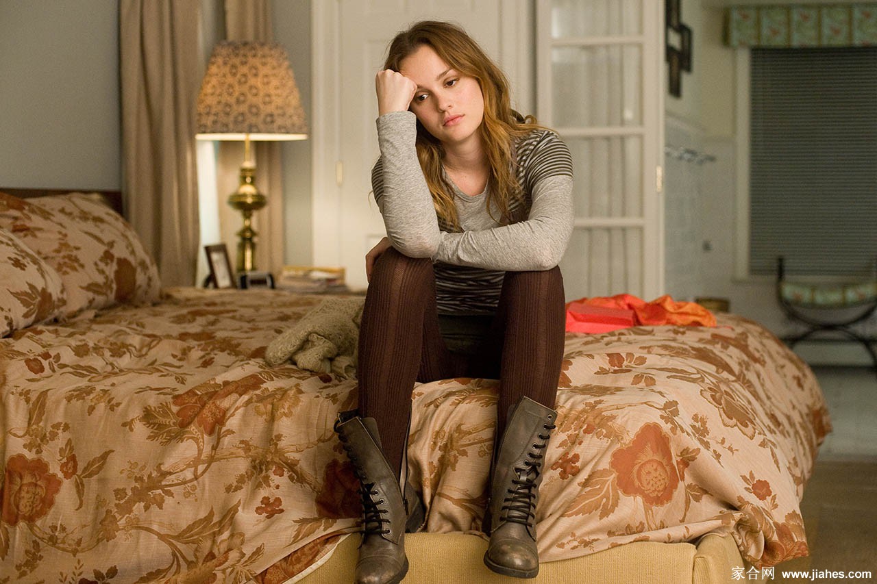 [CELEBRITY NYLON]Leighton Meester in nylon stockings,pantyhose,tights 2[2]