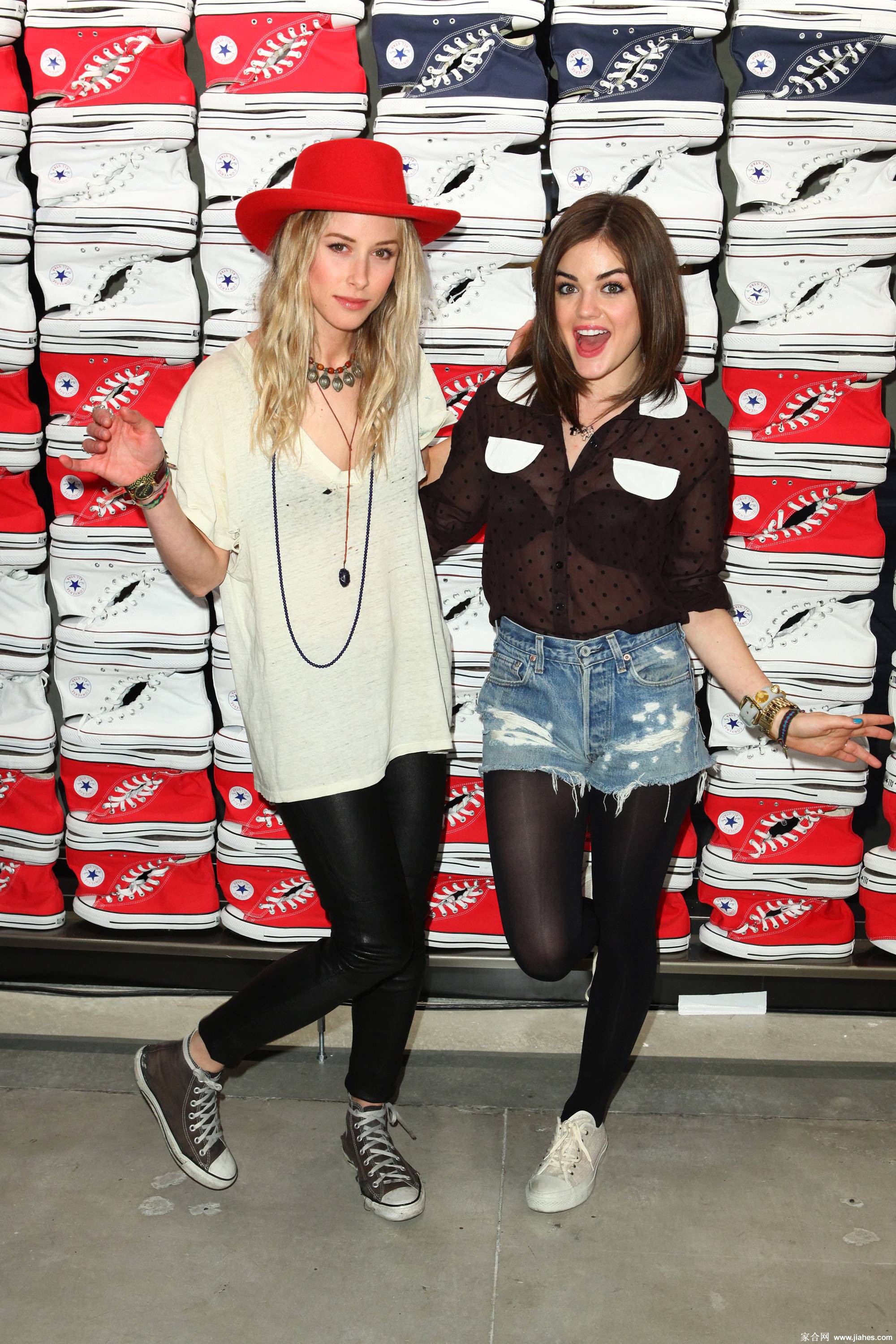 [CELEBRITY NYLON]Lucy Hale in nylon stockings,pantyhose,tights 2[9]