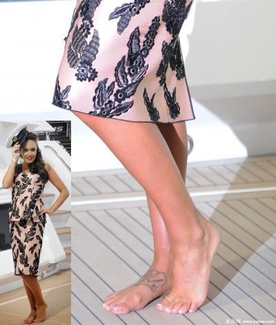 [CELEBRITY NYLON]Tamara Ecclestone in nylon stockings,pantyhose,tights
