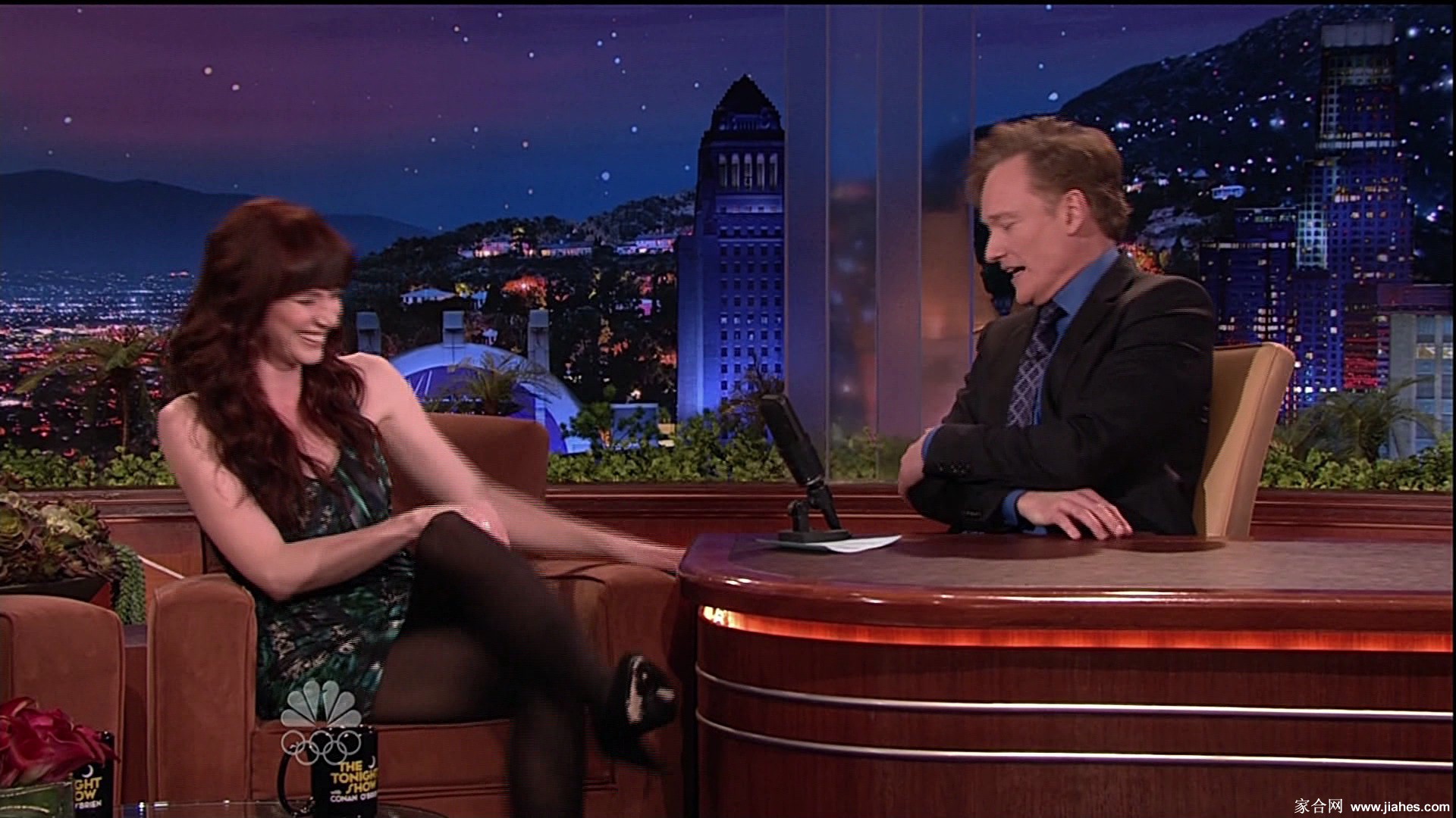 [CELEBRITY NYLON]Bryce Dallas Howard in nylon stockings,pantyhose,tights 2[4]