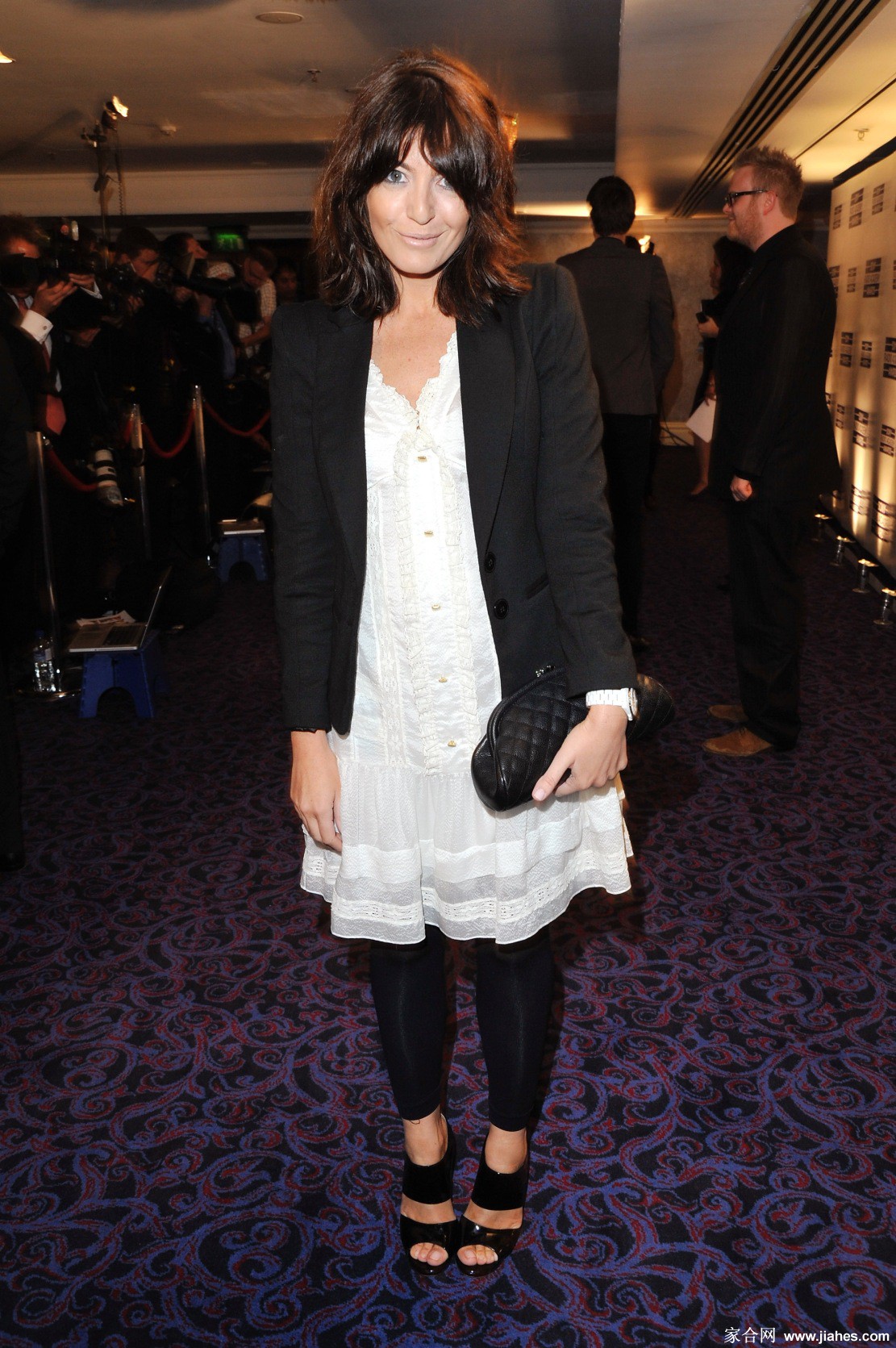 [CELEBRITY PANTYHOSE]Claudia Winkleman in nylon stockings,pantyhose,tights[5]