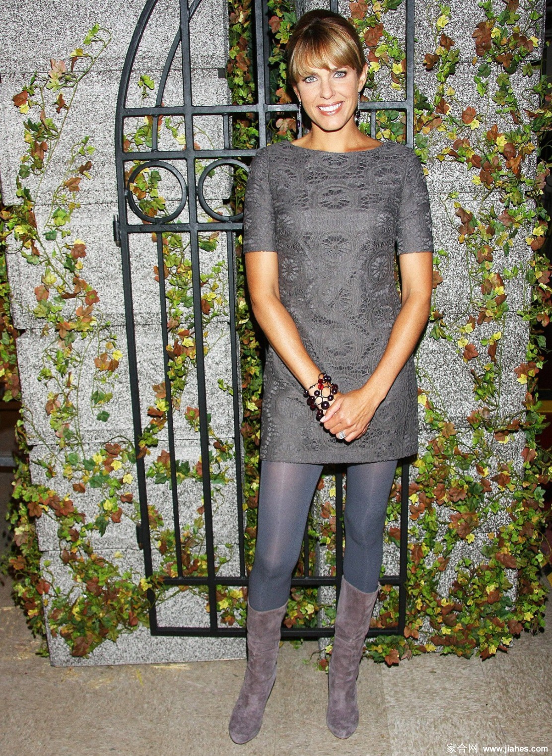 [CELEBRITY NYLON]Arianne Zucker in nylon stockings,pantyhose,tights[3]