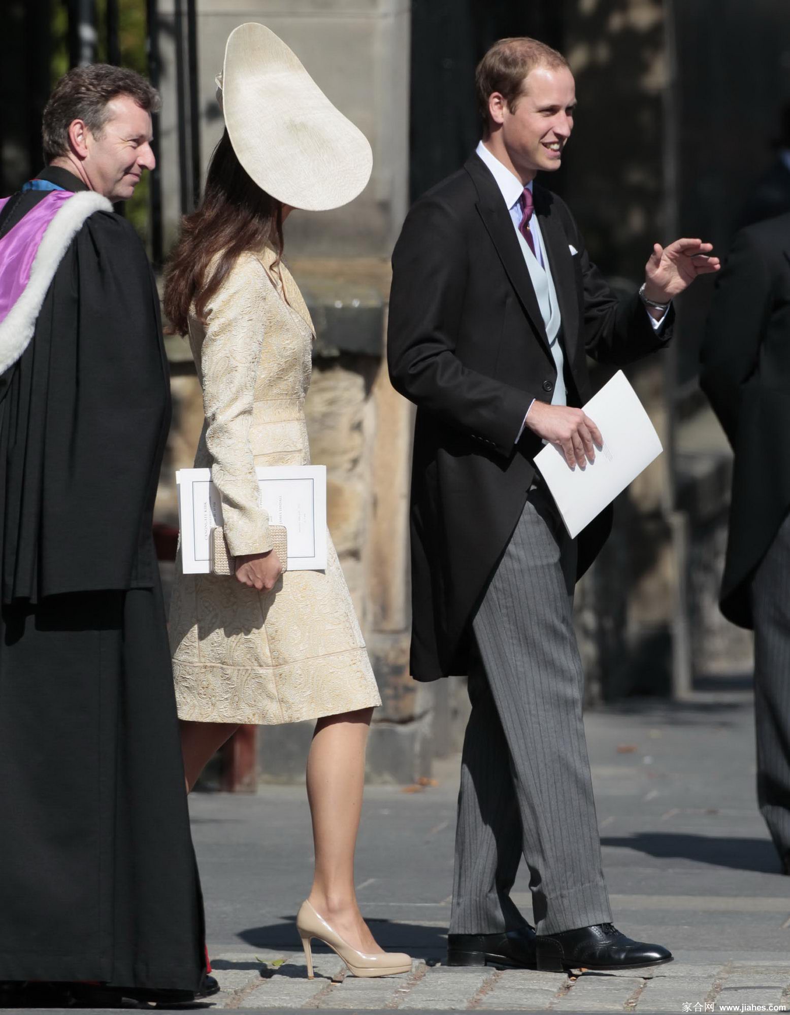 [CELEBRITY NYLON]Kate Middleton in nylon stockings,pantyhose,tights 15[5]