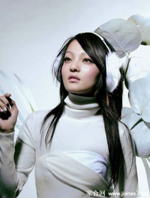 张韶涵褶子白裙尽显淑[7]