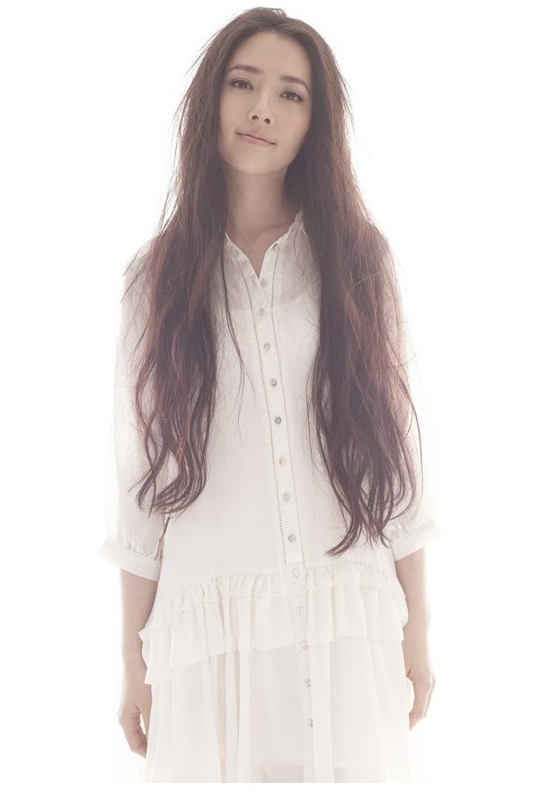 女神郭碧婷气质白衫清新纯净
