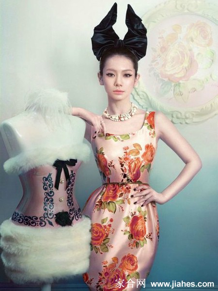 气质女戚薇杂志写真图片[9]