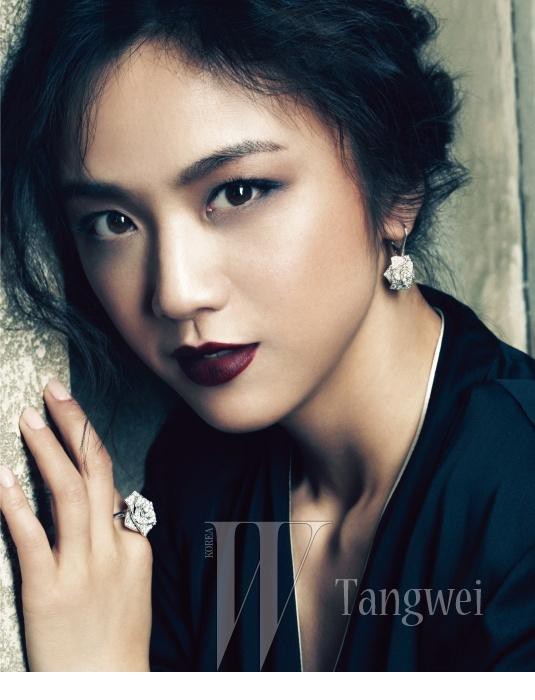 汤唯奢华珠宝拍高贵妩媚写真[6]