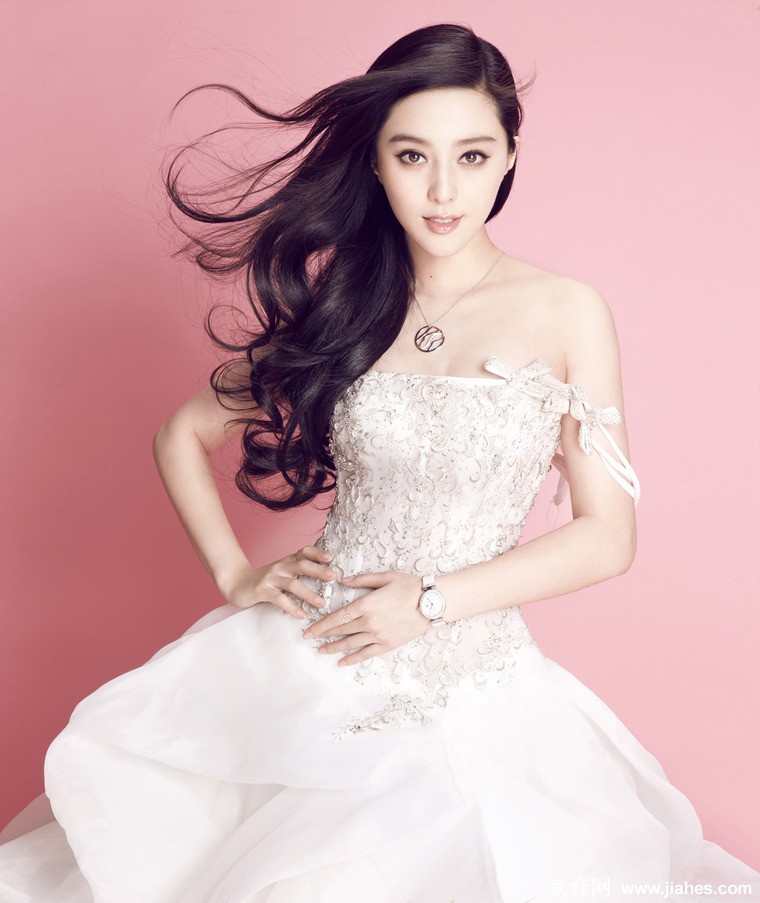 登杂志封面的范冰冰美女