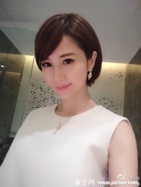 短发美女蓝燕自拍美照[7]