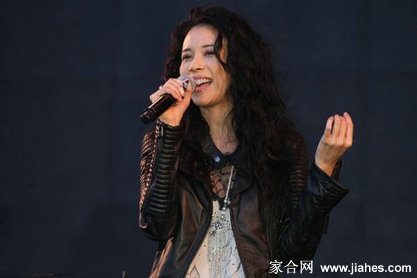 莫文蔚性感身材舞台妖娆[3]