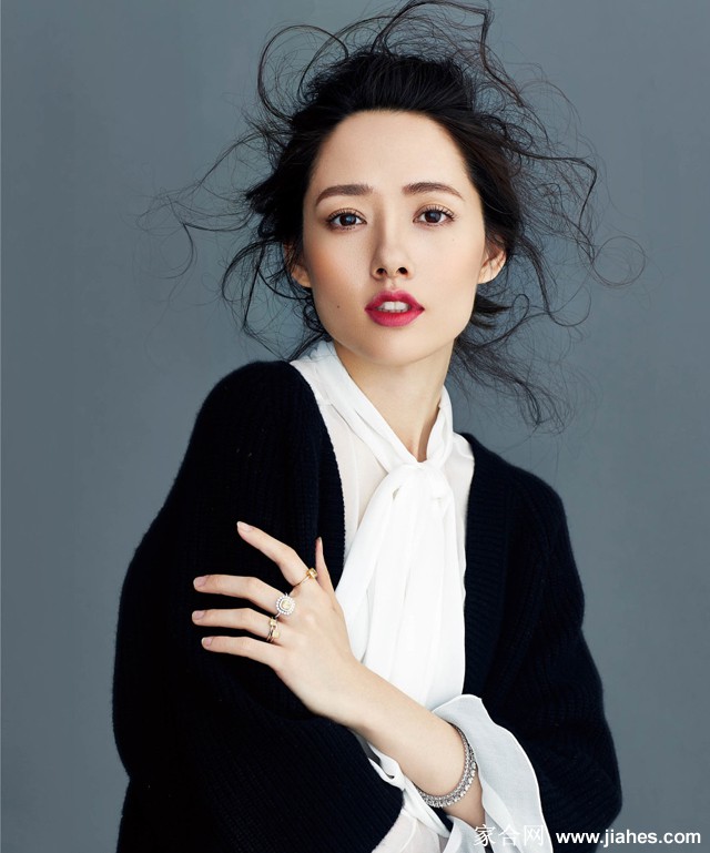 郭碧婷硬朗中性风写真