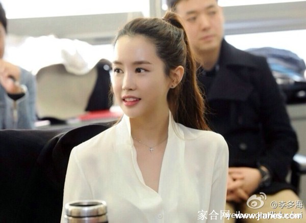 韩国人气女星李多海 优雅女人味十足[6]