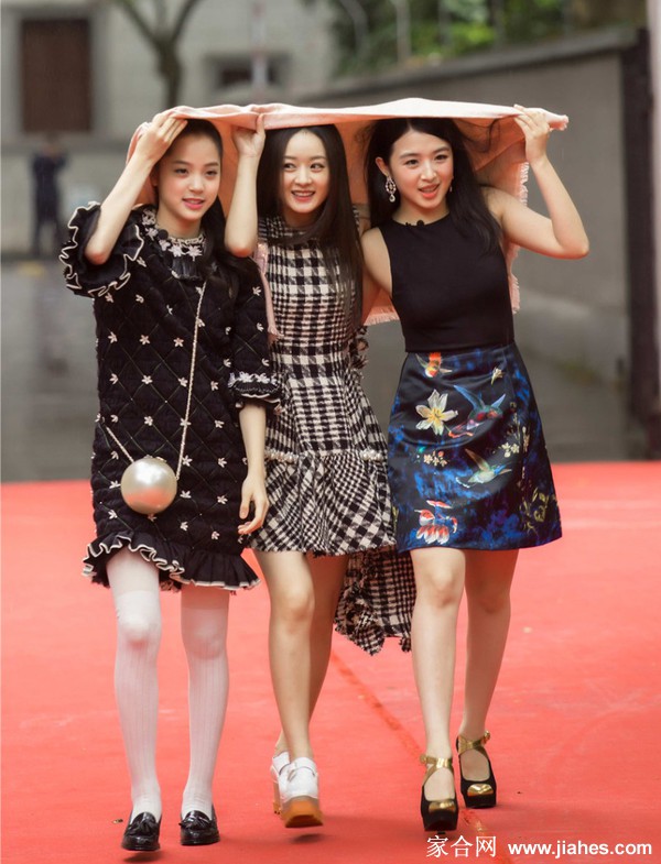 欧阳娜娜素颜照,欧阳娜娜黑丝袜,欧阳娜娜恨天高,欧阳娜娜超短裙,欧阳娜娜脚丫,欧阳娜娜大白腿[9]