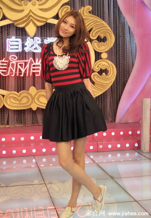 李斯羽制服美腿高跟现场生图照[13]