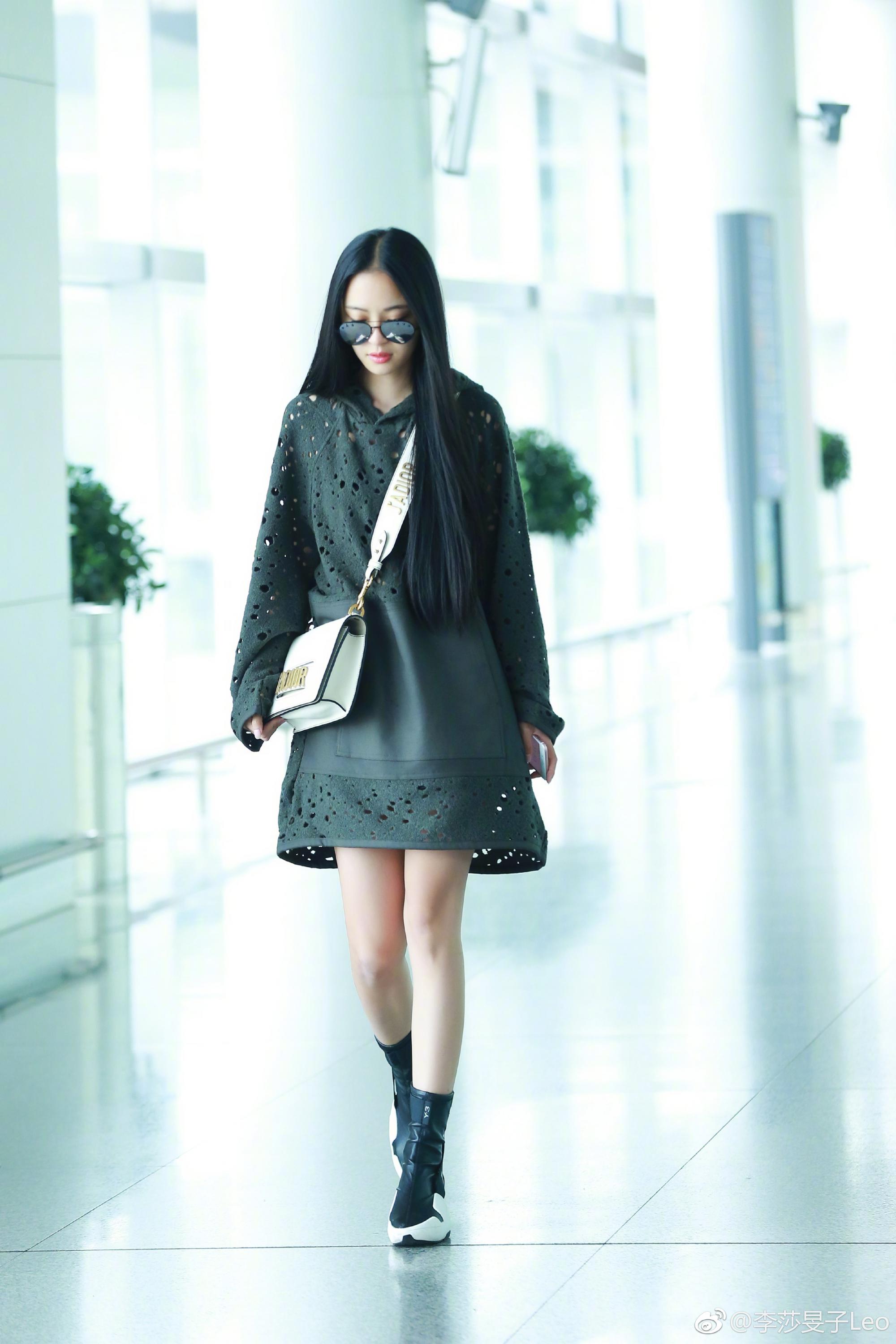湖南卫视女主持人(主播)李莎旻子丝袜美腿高跟图片[3]