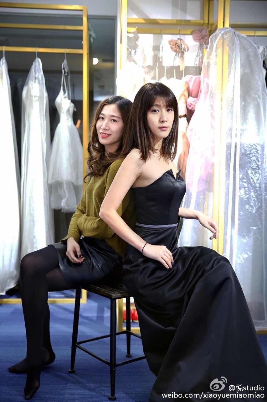 刘洪悦性感大长美腿短裙高跟写真[10]