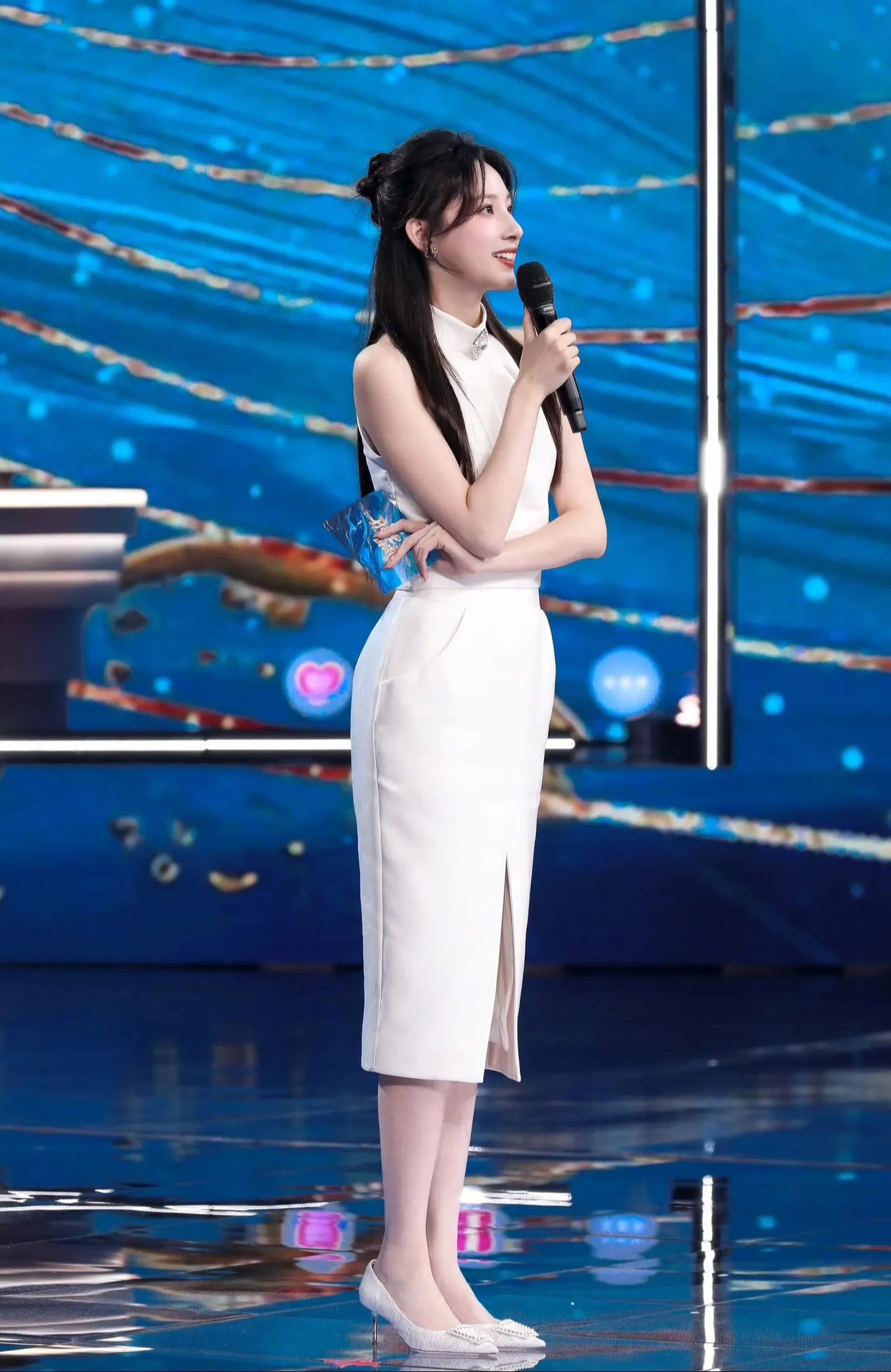 一组图片诠释《开播吧国潮》美女主持人马凡舒的美[6]