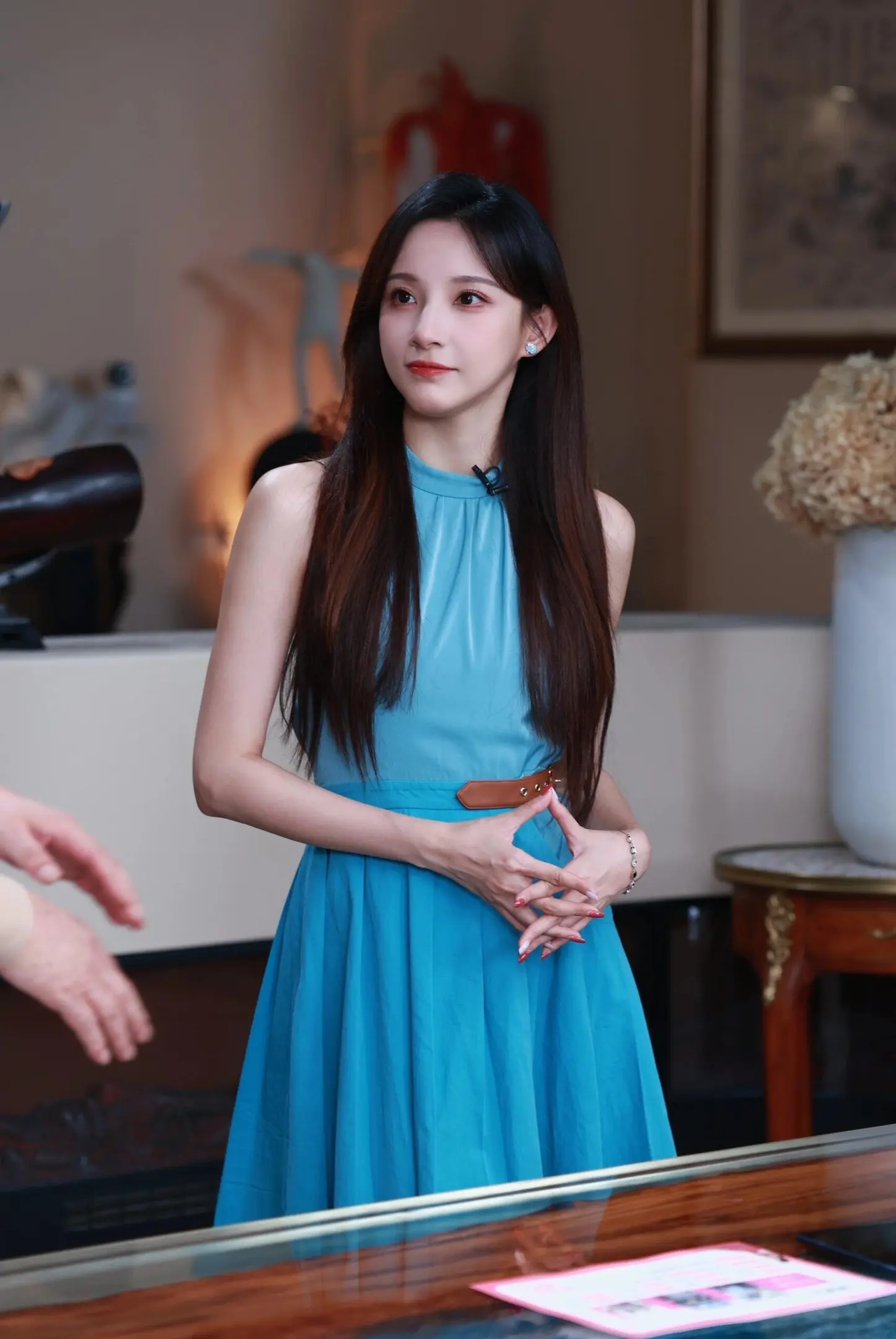 美女主持人马凡舒节目当中的百变造型，美得太犯规了[4]