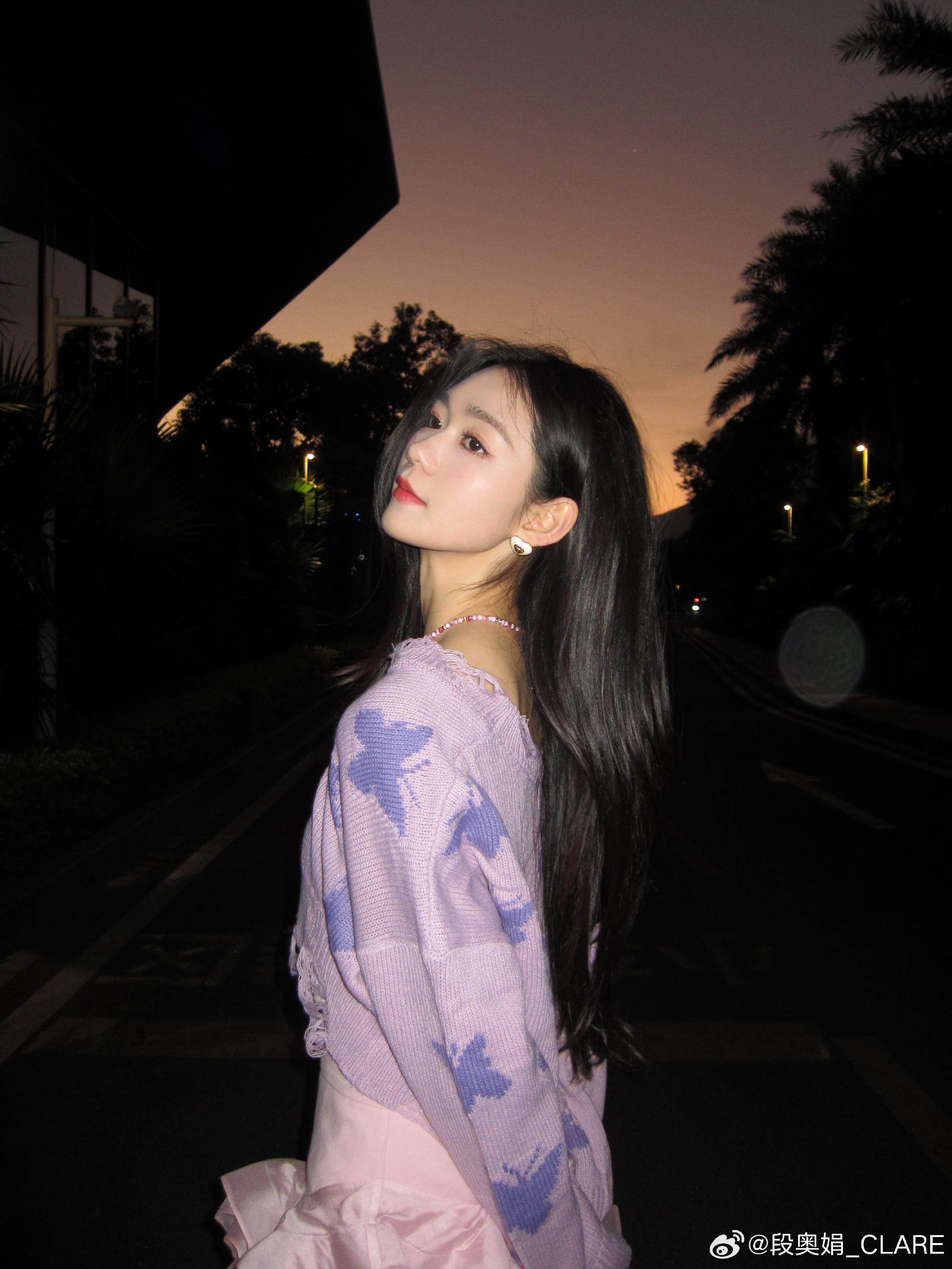 段奥娟长发丝袜美腿写真集[4]