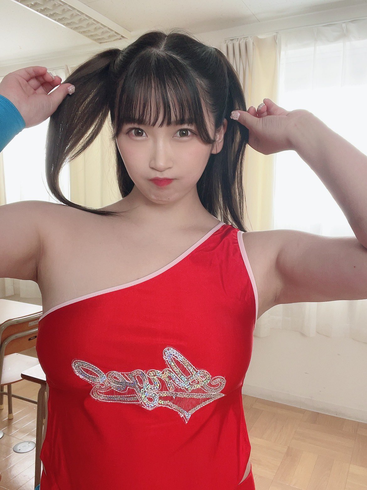 美园和花可爱清纯自拍照[8]