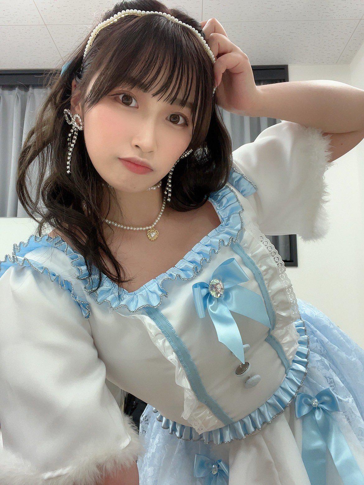 美园和花小猫咪美胸自拍写真照[6]