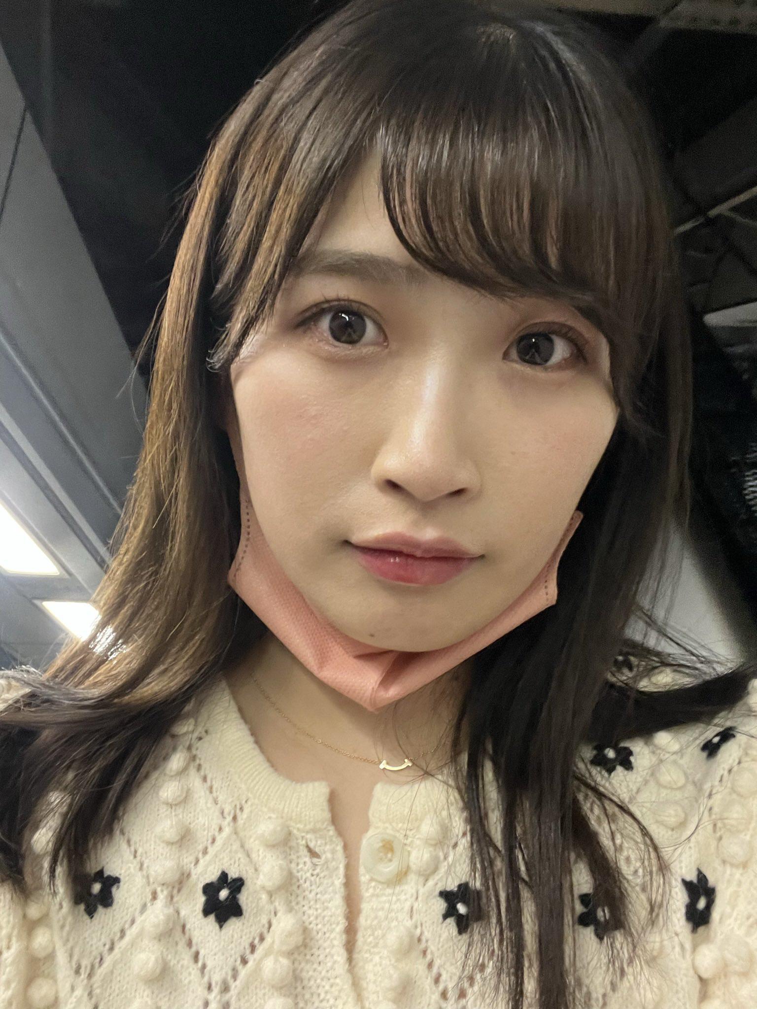 美园和花清纯可爱自拍照