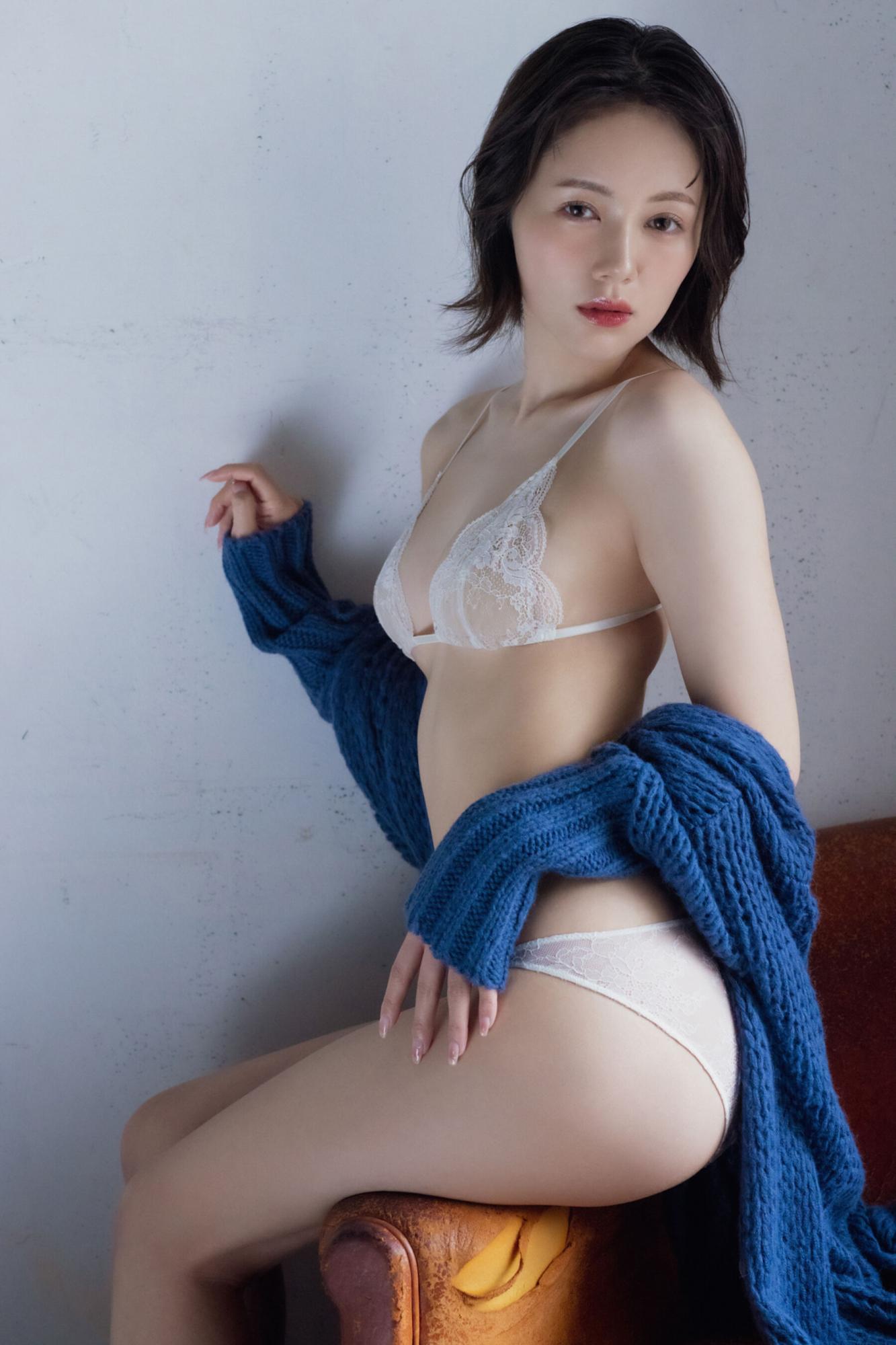 凉森玲梦《FRIDAY_最強の未公開100カット超完全版》2