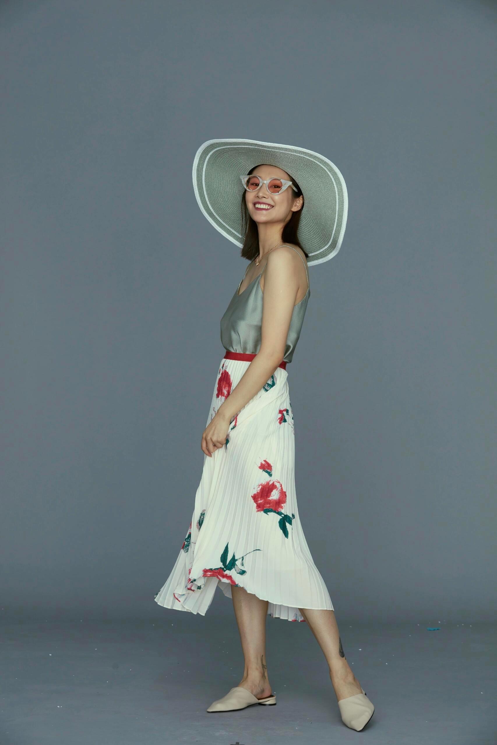 李纯棚拍生图-吊带连衣花裙[8]