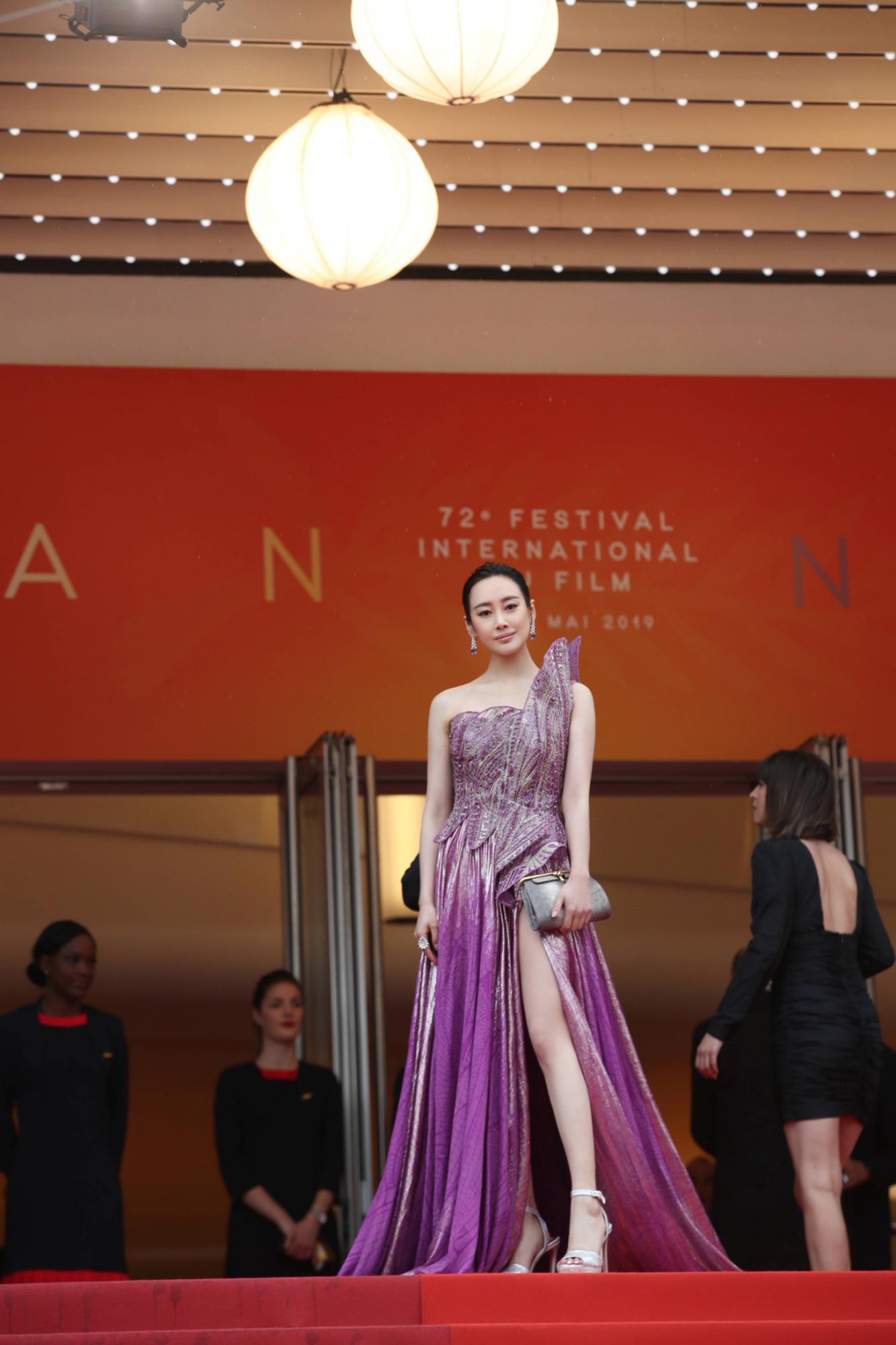 李纯黑色大气时尚写真[6]