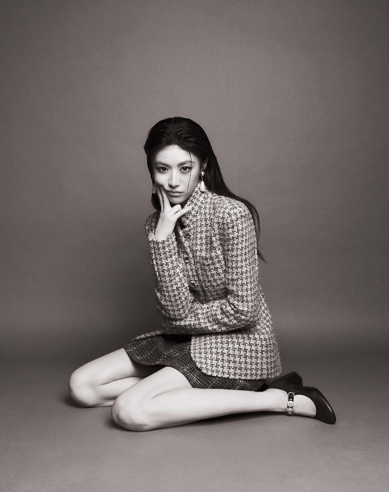 高允真Go Youn Jung｜ Marie Claire KR July 2024[5]