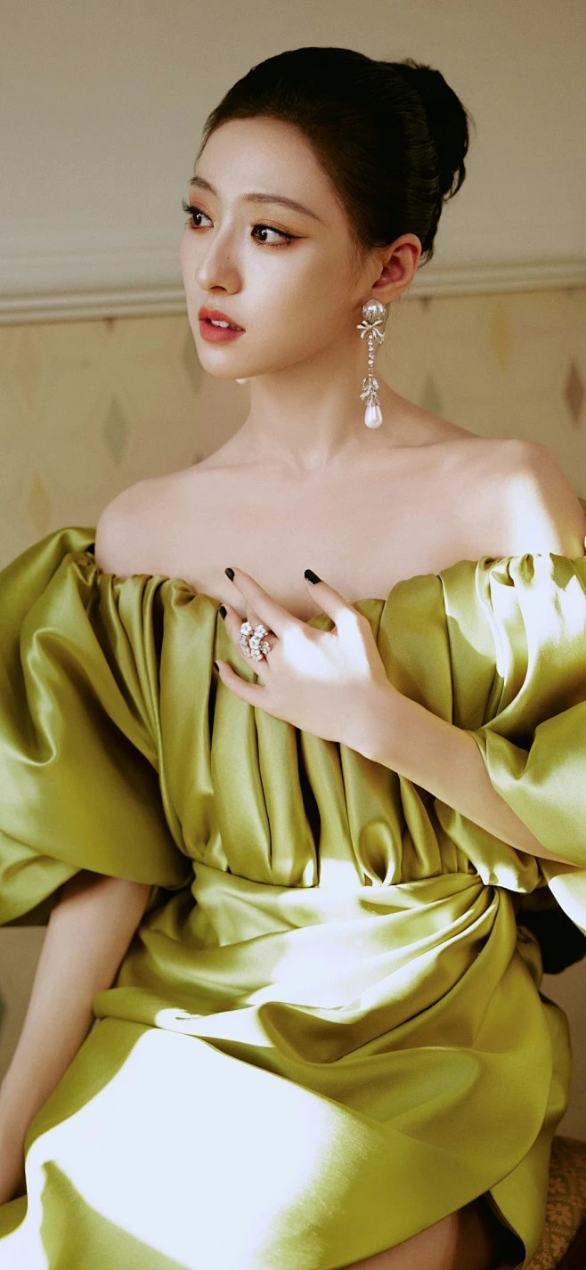胡连馨大气惊艳写真[2]