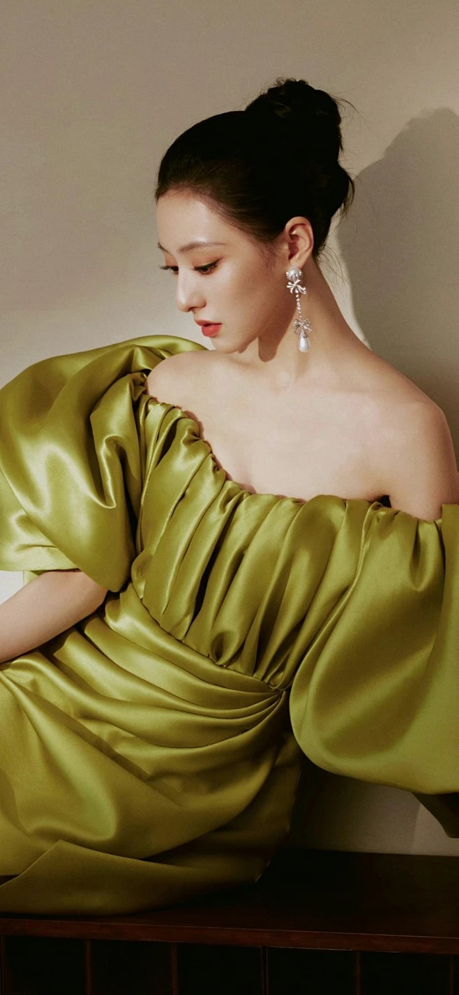 胡连馨大气惊艳写真[6]