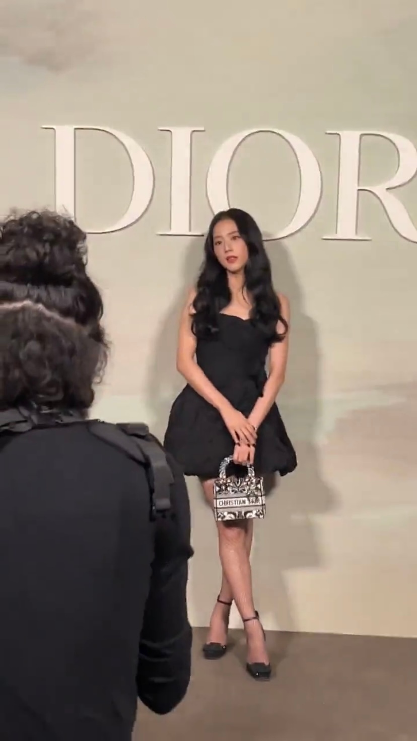 金智秀活动秀场生图照[3]