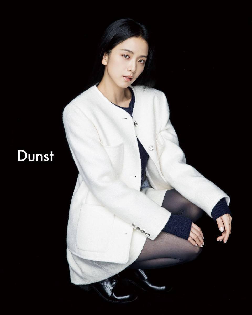 金智秀(Kim Jisoo)美腿高跟丝袜蹲姿诱人[2]