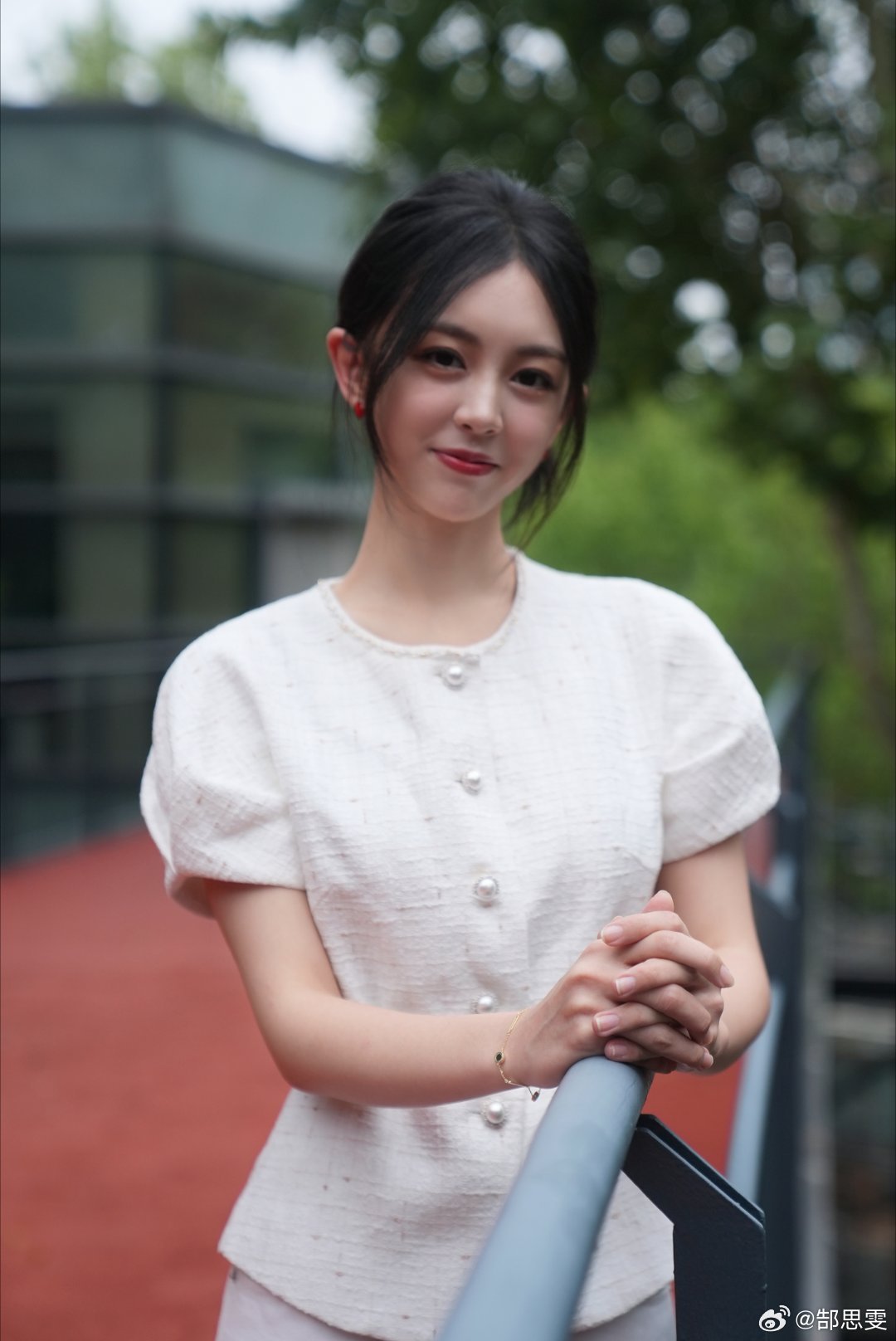郜思雯清纯户外写真[9]
