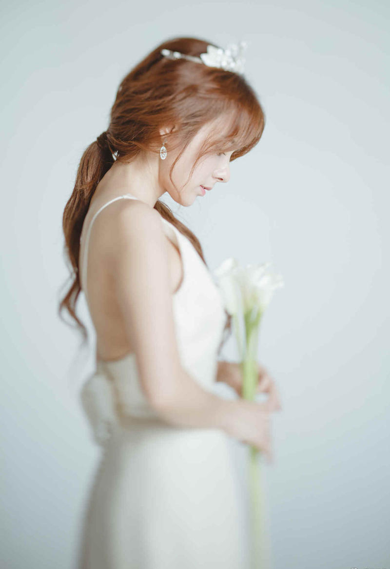 蔡妍梦幻婚纱写真曝光 唯美浪漫写真[7]