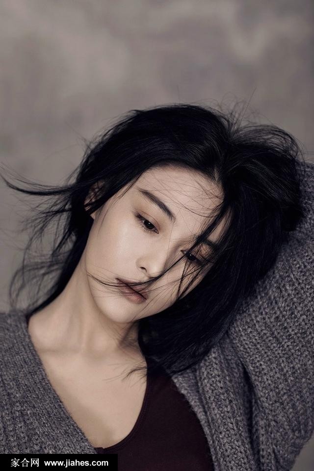 张馨予唯美写真长发飘然淡雅随性[6]