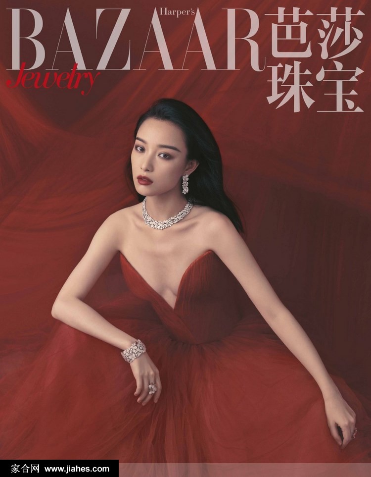 倪妮性感深V礼服红唇烟熏妆眼神魅惑珠宝写真图片[5]