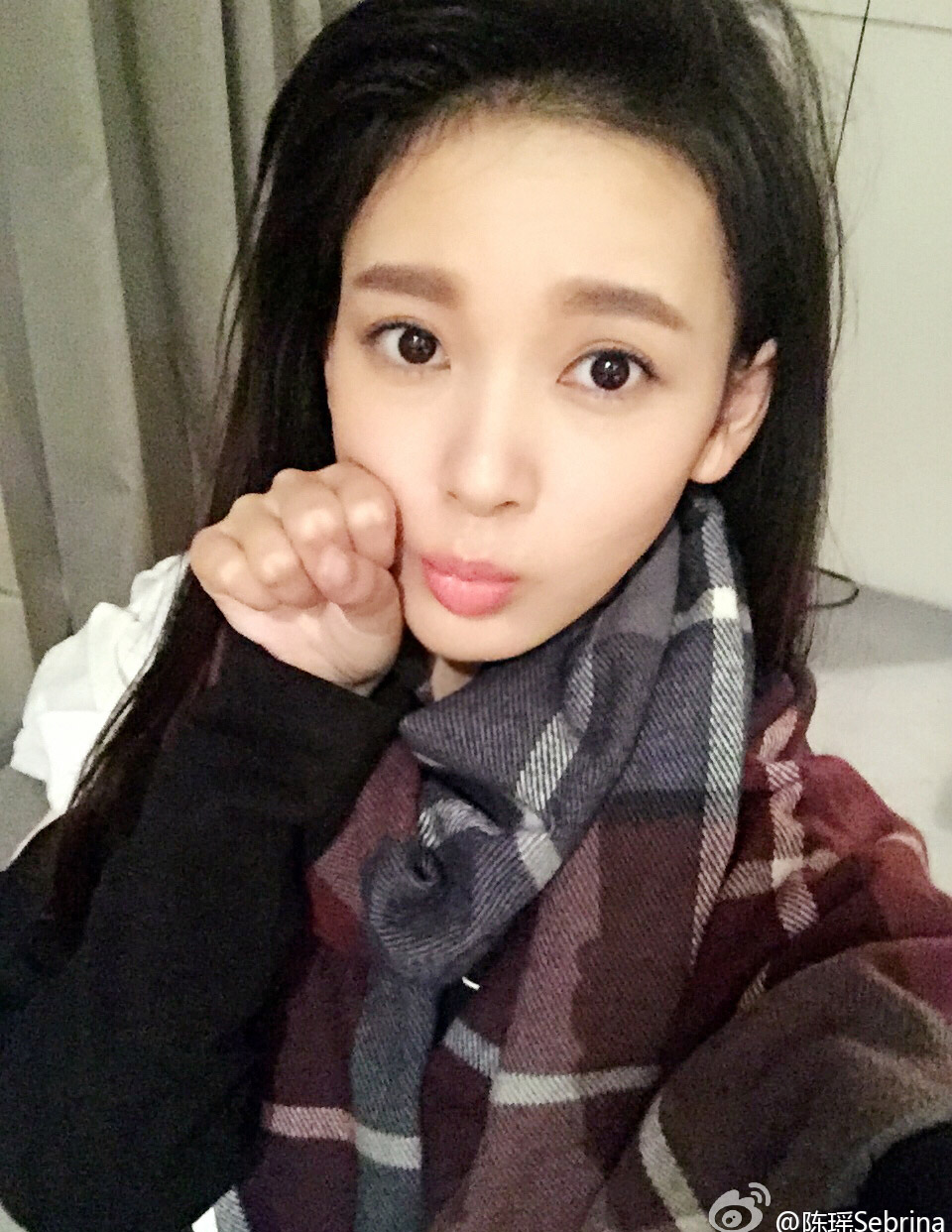 90后新进女神陈瑶微博自拍[2]