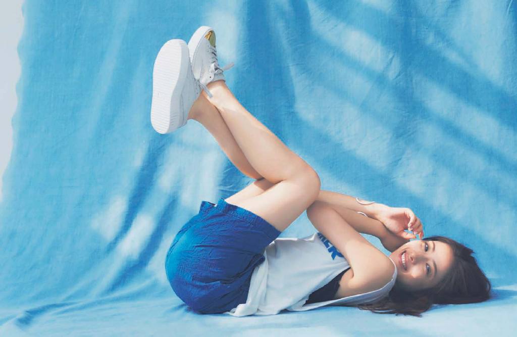 石原里美十元小妖精高清杂志写真组图[5]