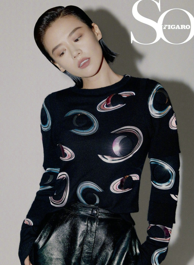 马思纯受邀登上《SoFigaro》费加罗周刊封面[4]