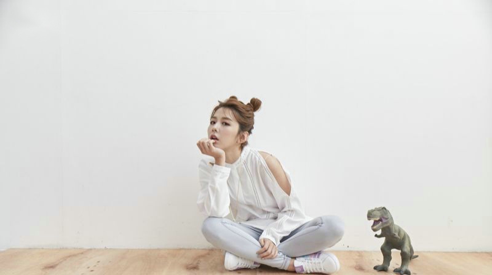 邵雨薇甜美气质女星写真[4]