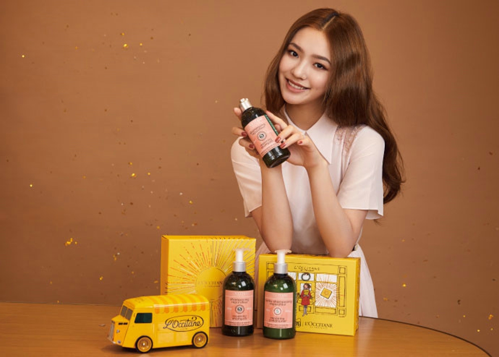 林允儿杂志甜美性感写真[4]
